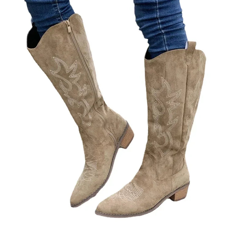 Botas Cowboy Mujer de Ante con Detalles Bordados
