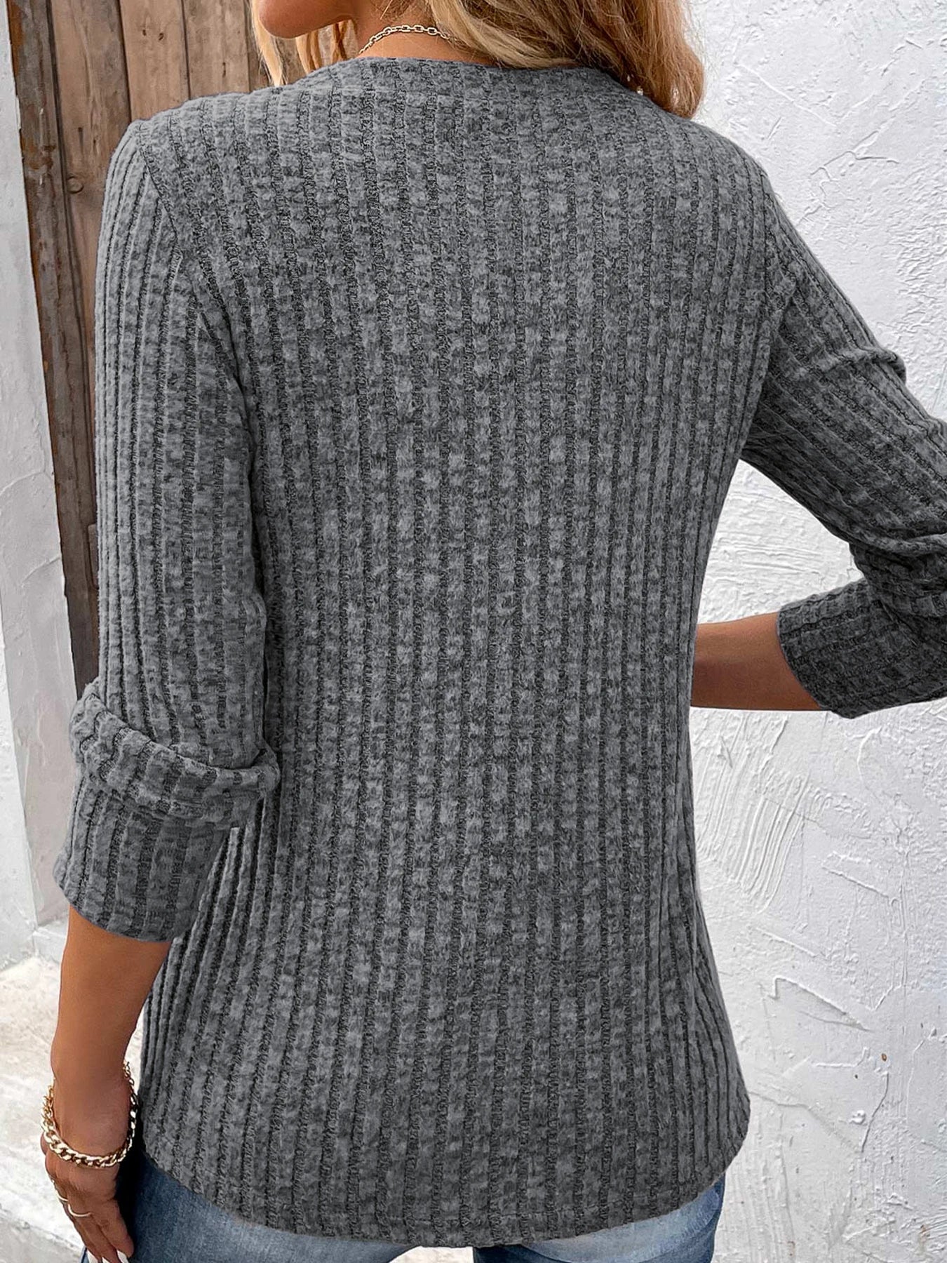 Jersey de Mujer Cuello en V Acanalado con Botones