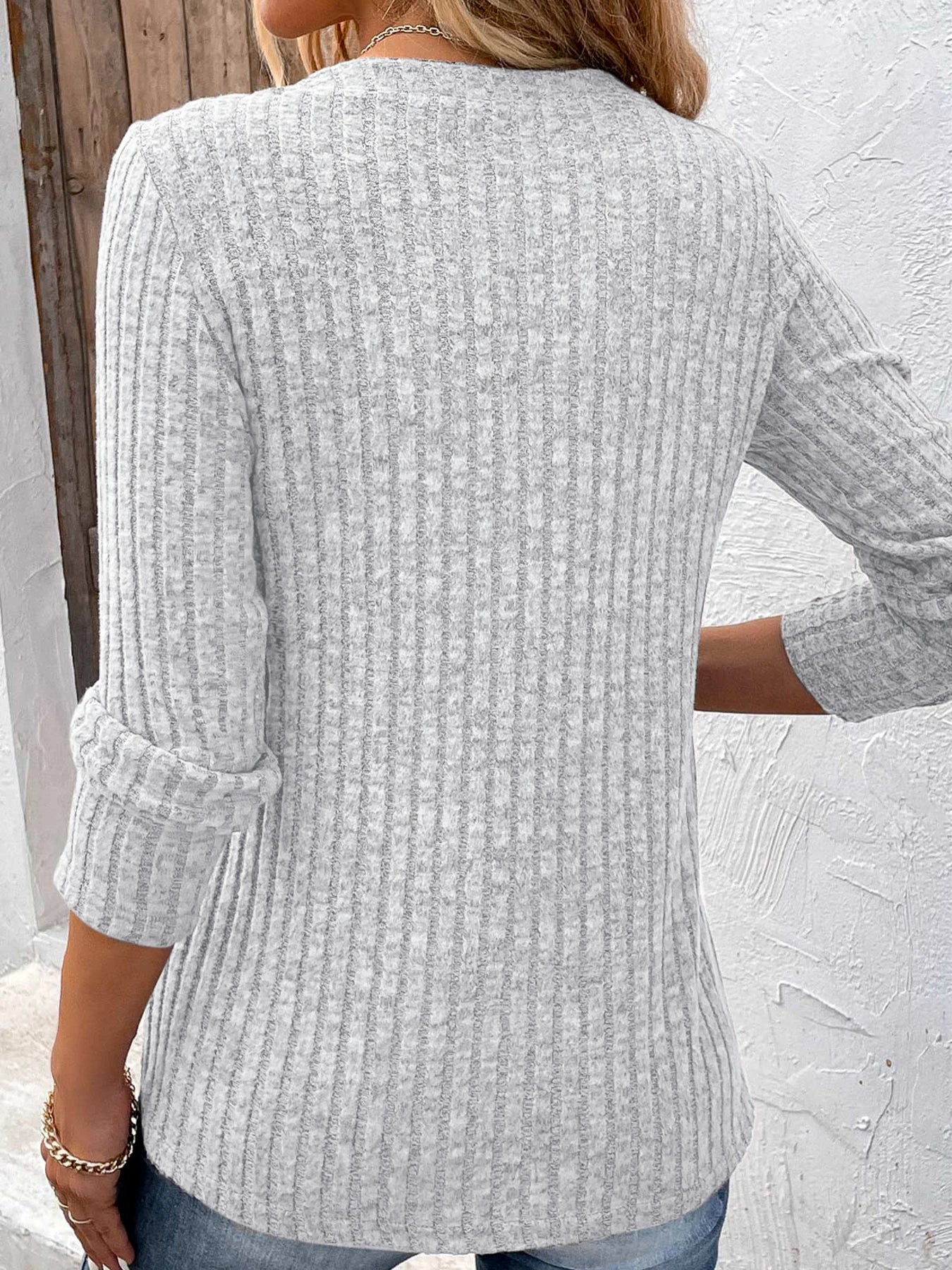 Jersey de Mujer Cuello en V Acanalado con Botones