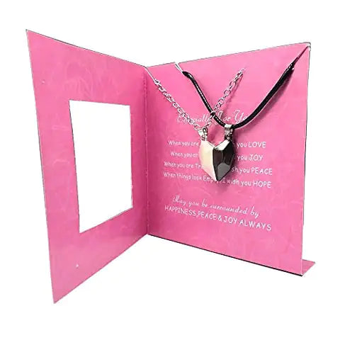 Magnetic Heart Necklaces - High Trend Coture