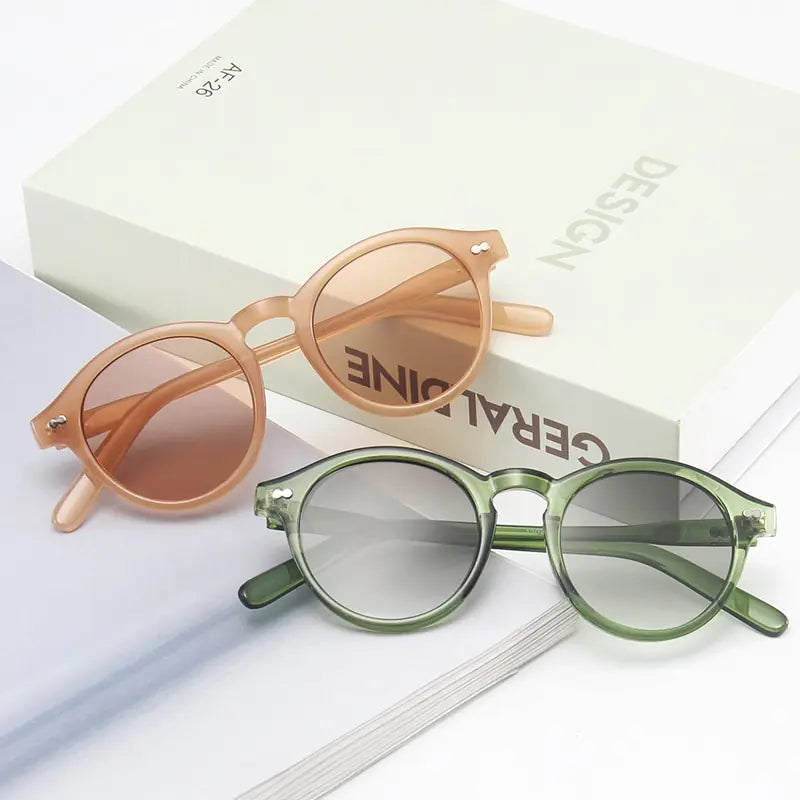 Retro Round Sunglasses - High Trend Coture