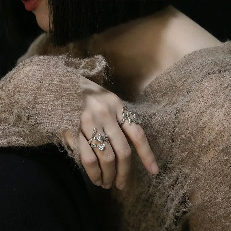 Charming Hollow Opening Rings - High Trend Coture