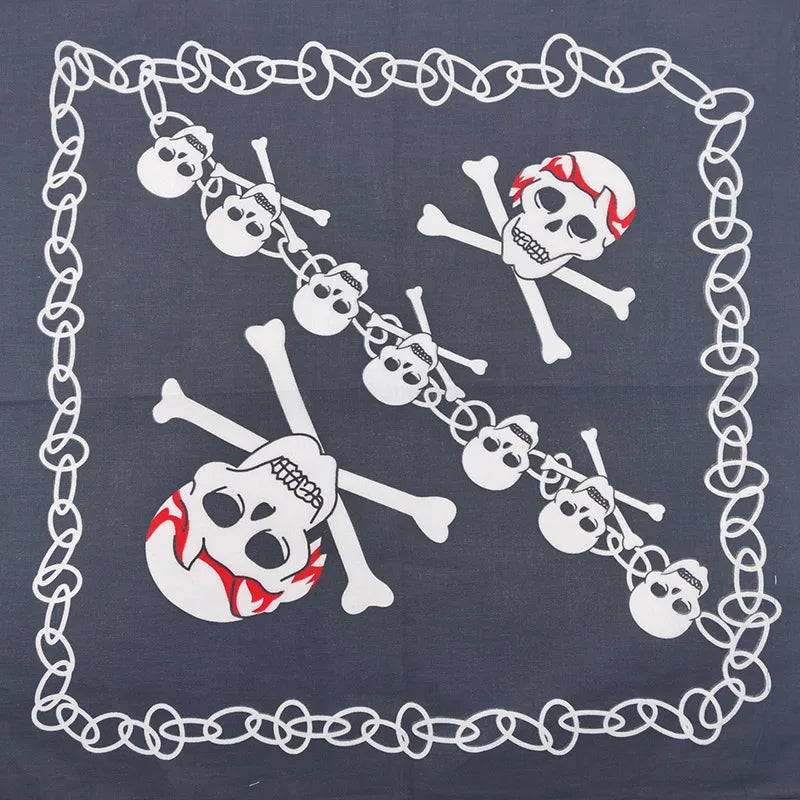 Bandana Cuadrada Algodón 100% con Calaveras Paisley