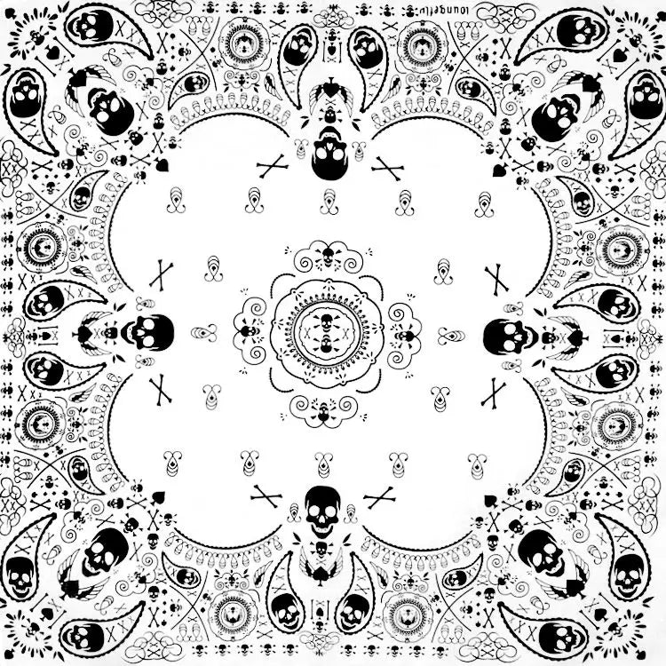 Bandana Cuadrada Algodón 100% con Calaveras Paisley