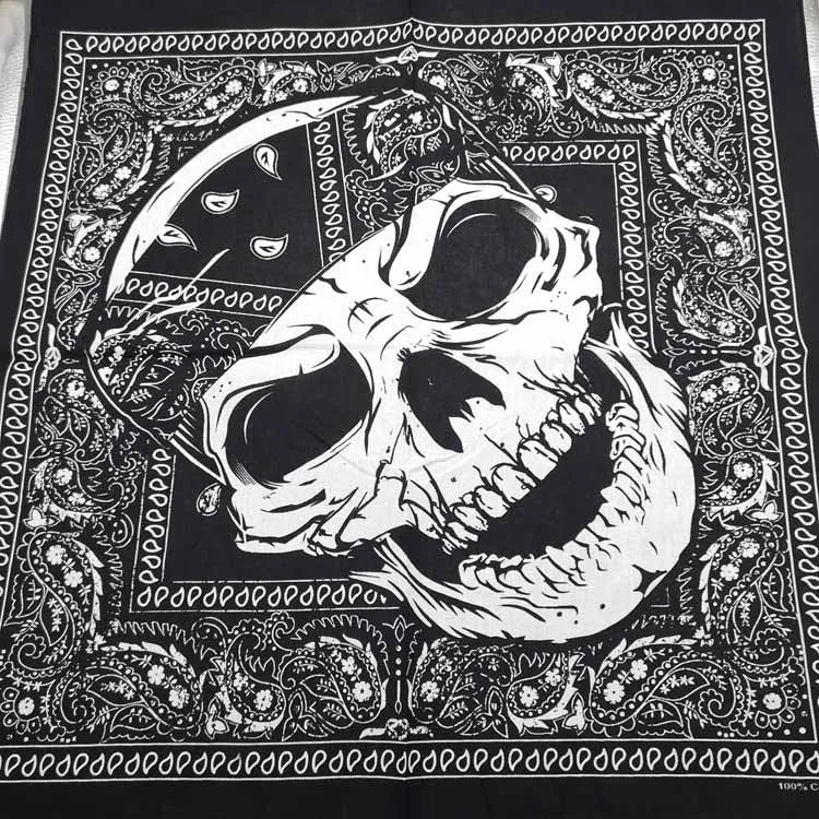 Bandana Cuadrada Algodón 100% con Calaveras Paisley