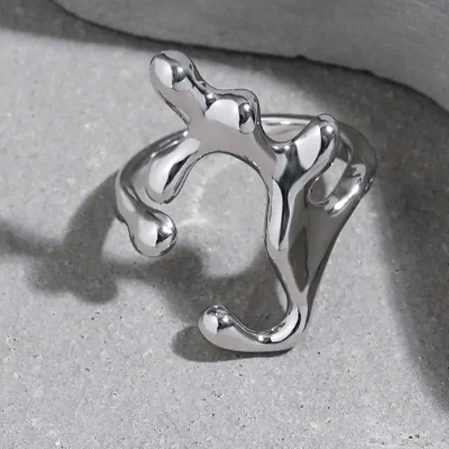 Charming Hollow Opening Rings - High Trend Coture