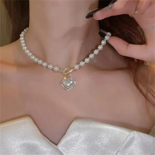 Rhinestone Butterfly Pendant Pearl Necklace - High Trend Coture