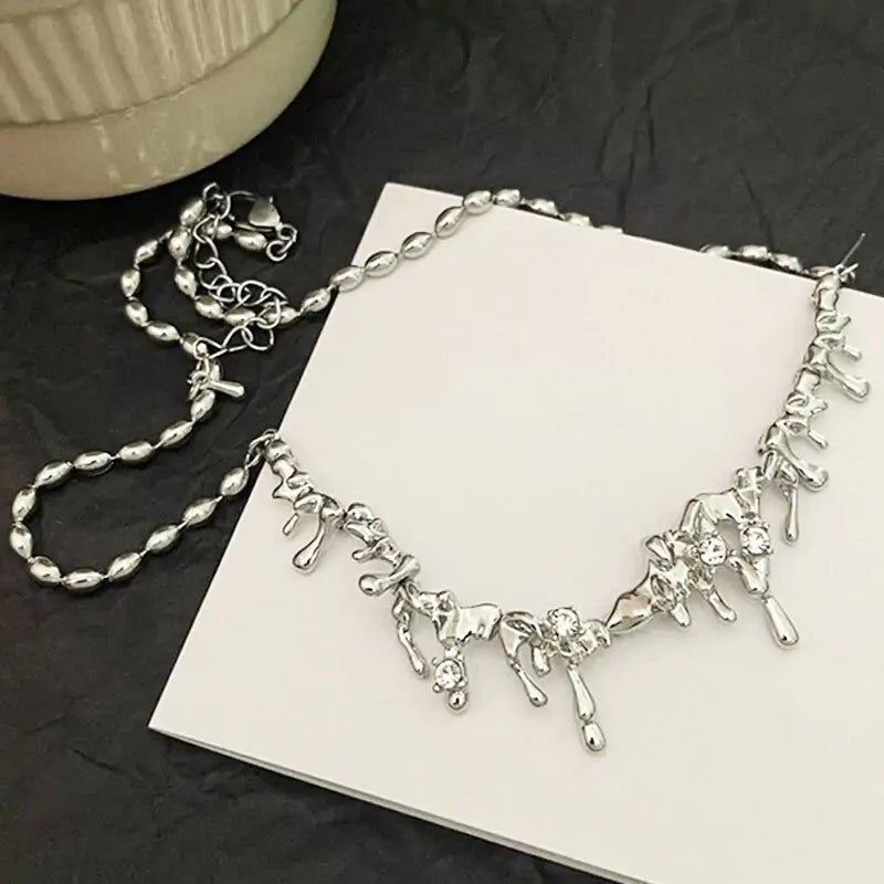 Lava drop and Star Shape Necklaces - High Trend Coture