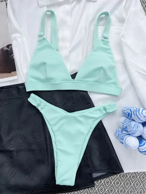 Bikini Estilo Brasileño con Detalles de Anillos - High Trend Coture