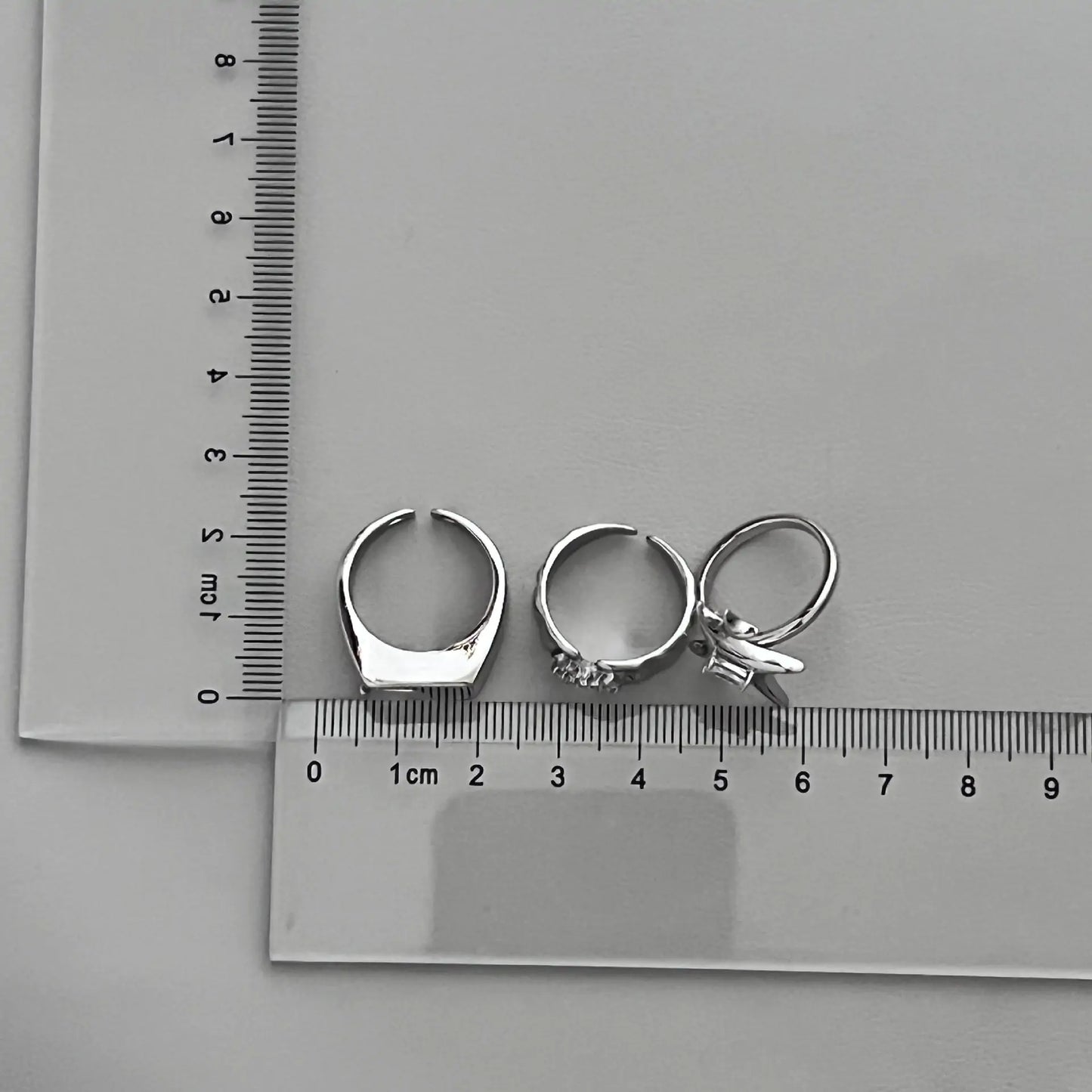 Shiny Unisex Crystal Rings - High Trend Coture
