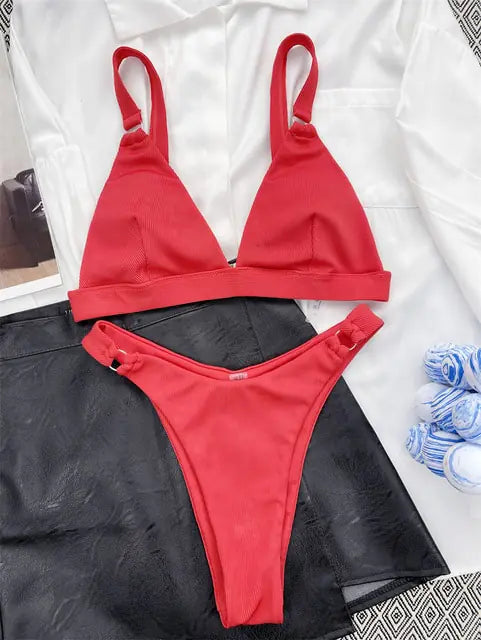 Bikini Estilo Brasileño con Detalles de Anillos - High Trend Coture