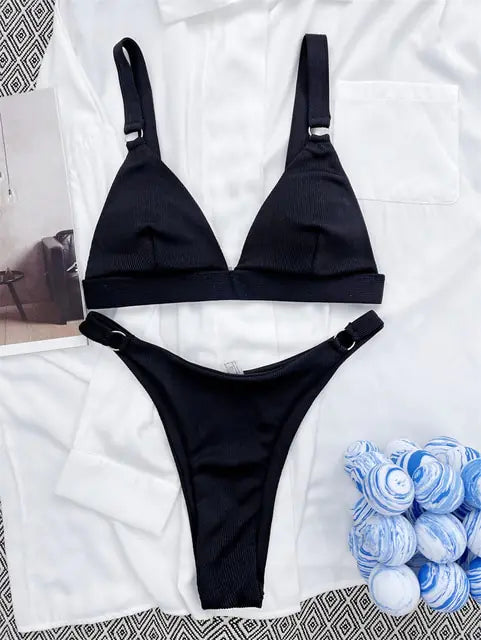 Bikini Estilo Brasileño con Detalles de Anillos - High Trend Coture