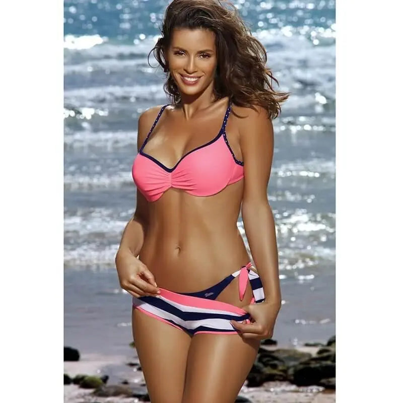 Conjunto de Bikini de 3 Piezas con Pantalón Short - High Trend Coture