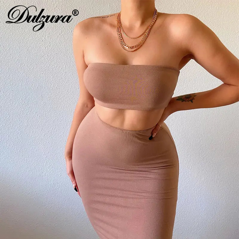 Conjunto de dos Piezas Crop Top y Falda Midi de Tubo